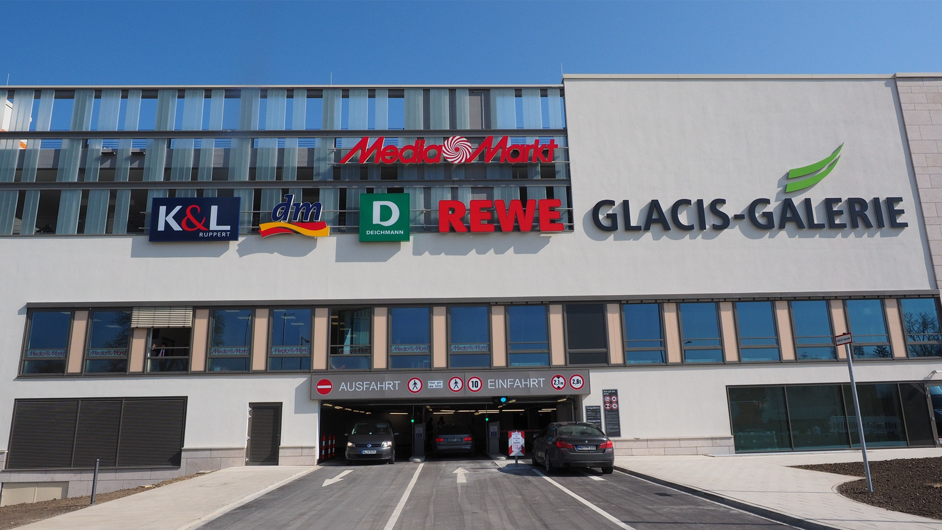 Ad-supported Advertisers